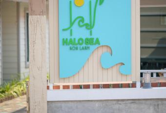 Halo Sea Koh Larn has Balcony rooms