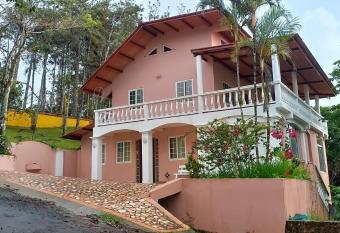 Birder s Arty Villa retreat nestled in the heart of Panama s jungle, birding from your patio has Balcony rooms