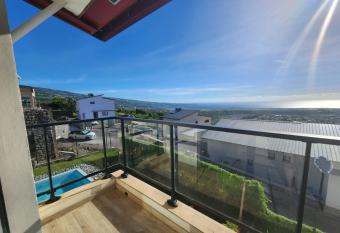 La kaz travel Magnifique villa vue sur le Port piscine has Balcony rooms