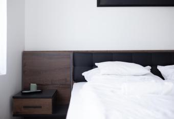 Smart Square with free parking has Balcony rooms