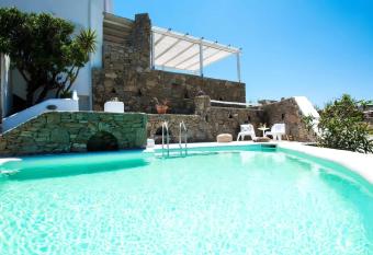 Villa Lea 2 Mykonos has Balcony rooms