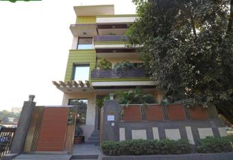 A V Homes has Smoking/Balcony rooms