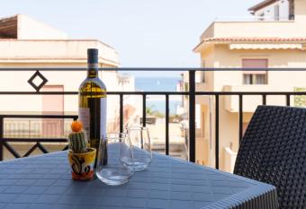 Appartamento I Mori sea view has Balcony rooms