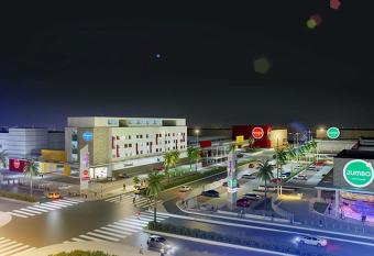 Cuarto has Balcony rooms