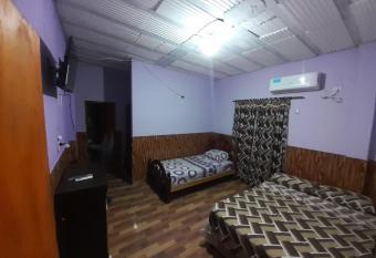 Alojamiento ideal para el evento Moto GP en Termas allows 18 year olds to book a room