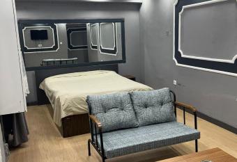 MAV   KONAKLAMA allows 18 year olds to book a room