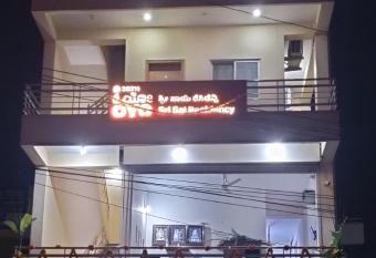 SRI SAI RESIDENCY has Balcony rooms