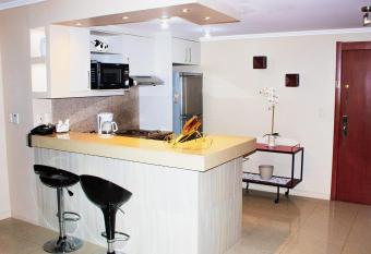 Suite en Puerto Santa Ana has Balcony rooms