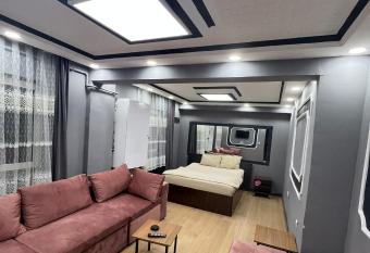 MAV   KONAKLAMA allows 18 year olds to book a room