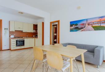 Yourbanflat Speri has Balcony rooms