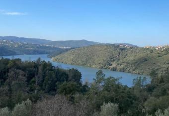 Casa T3 / Aldeia classificada Gondar  m e Mid  es has Balcony rooms