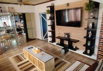 Apartament Super Modern allows 18 year olds to book a room