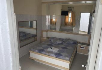 Hotel Central allows 18 year olds to book a room