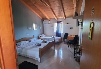 Sobe Anja has Balcony rooms