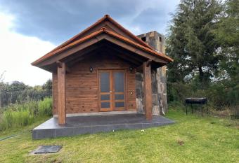 Caba  a Erendy2 has rooms with a private hot tub