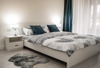 Modern Apartment in Dumbravita has Balcony rooms