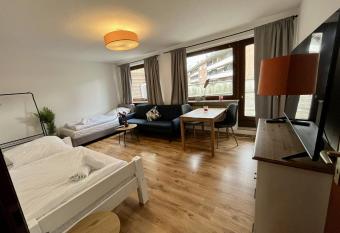 Apartment mit gro  er Terrasse has Balcony rooms