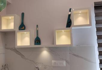 Anand Enclave has Balcony rooms