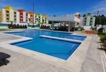 Hermoso departamento a/a alberca allows 18 year olds to book a room