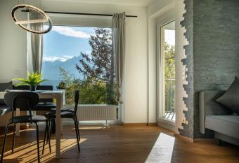 Modern Innsbruck Mountain Apartment I Free Parking has Balcony rooms