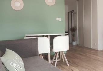 Appartement 4 personnes, garage priv  , balcon has Balcony rooms