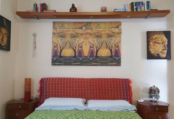 La casa di Sonia has Balcony rooms