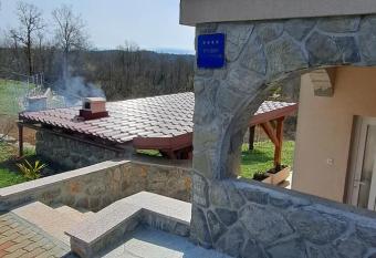 Studio apartman Zara has Balcony rooms