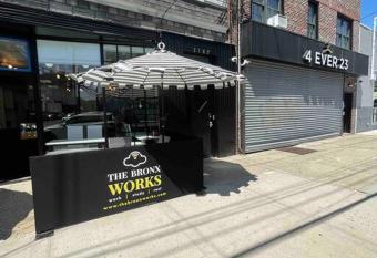 NY Pvt Rm#5 TheBronxWorks, Qn Bed Balcony KeyPad allows 18 year olds to book a room