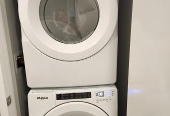 Toronto Concierge 416 has rooms with a private hot tub