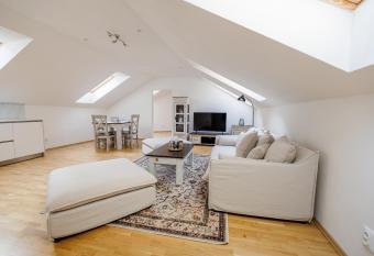 Apartman pri Zvone allows 18 year olds to book a room