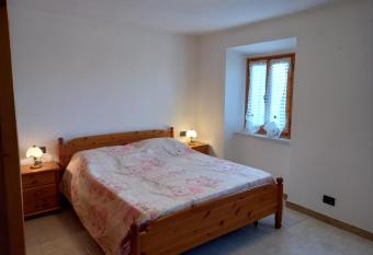 Aurora has Smoking/Balcony rooms