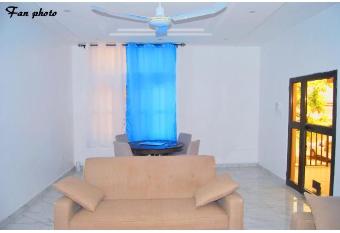 BON PLAN DE COTONOU has Balcony rooms