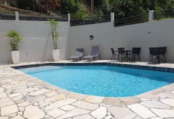 Hutton Place Apt . Best has Balcony rooms