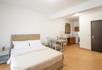 A & A APARTMENTS allows 18 year olds to book a room