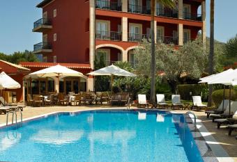 Hotel Cala Sant Vicen   - Adults Only allows 18 year olds to book a room