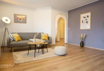 Business-Apartment allows 18 year olds to book a room