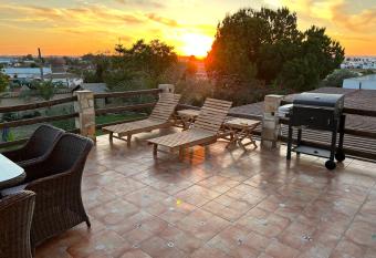Balcon Buenavista has rooms with a private hot tub