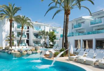 MarSenses Puerto Pollensa Hotel & Spa allows 18 year olds to book a room