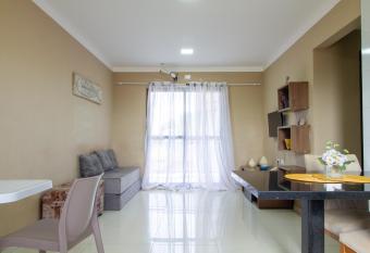 Flat Porto c Piscina has Smoking/Balcony rooms