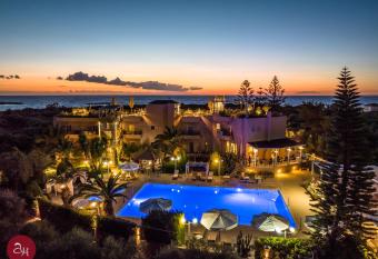 Apollo Resort Art Hotel has Balcony rooms