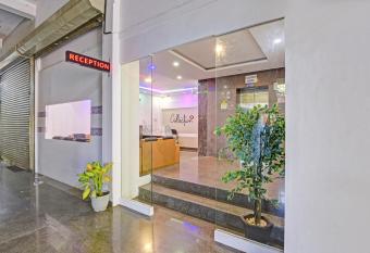 Collection O 81056 Express Suites allows 18 year olds to book a room