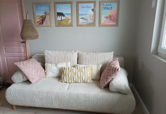 D  tente sur la C  te d Opale allows 18 year olds to book a room