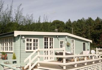 Bluebell Lodge allows 18 year olds to book a room