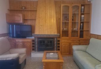 Casa Alc  ntara has Balcony rooms