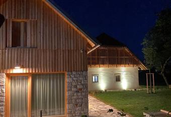 PIRA HOTEL has Balcony rooms