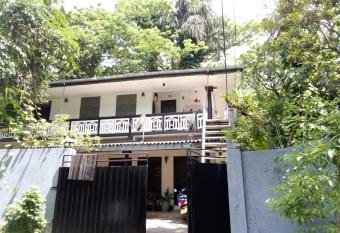 Green turf has Smoking/Balcony rooms