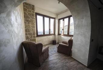 Domum Sibyllae allows 18 year olds to book a room