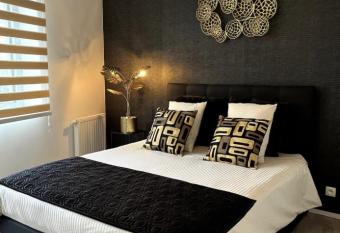 L   Agathe has Balcony rooms