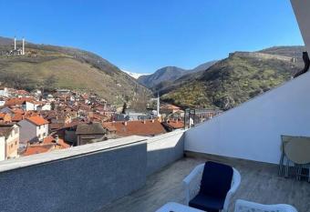 Penthouse with castle view has Balcony rooms