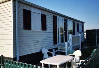 escale oc  ane allows 18 year olds to book a room